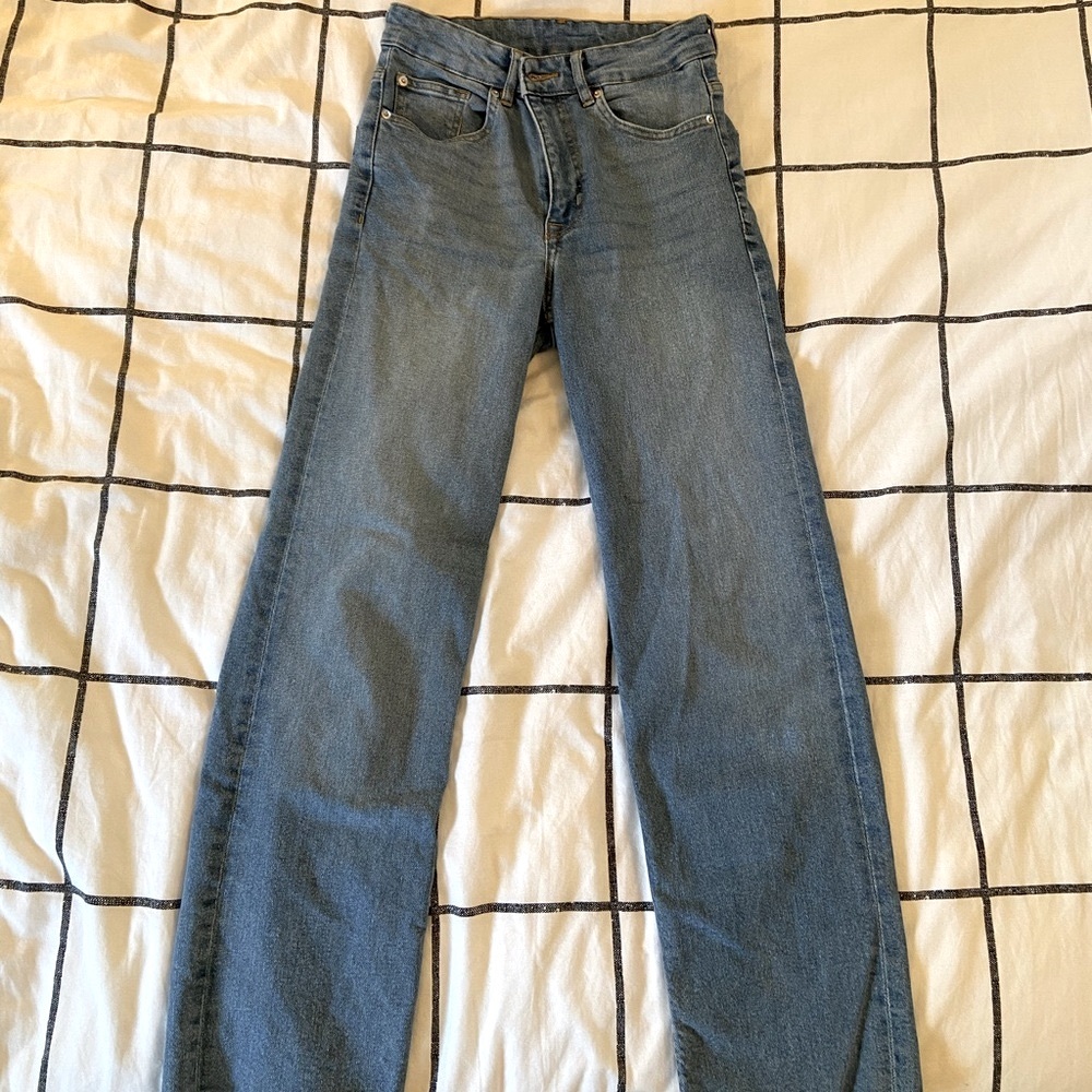 H&M Jeans - Size 4 (worn a couple times)
